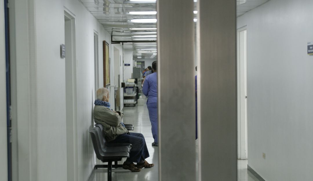 Crisis de salud en Colombia: A diario 567 colombianos presentan una tutela buscando servicios de salud