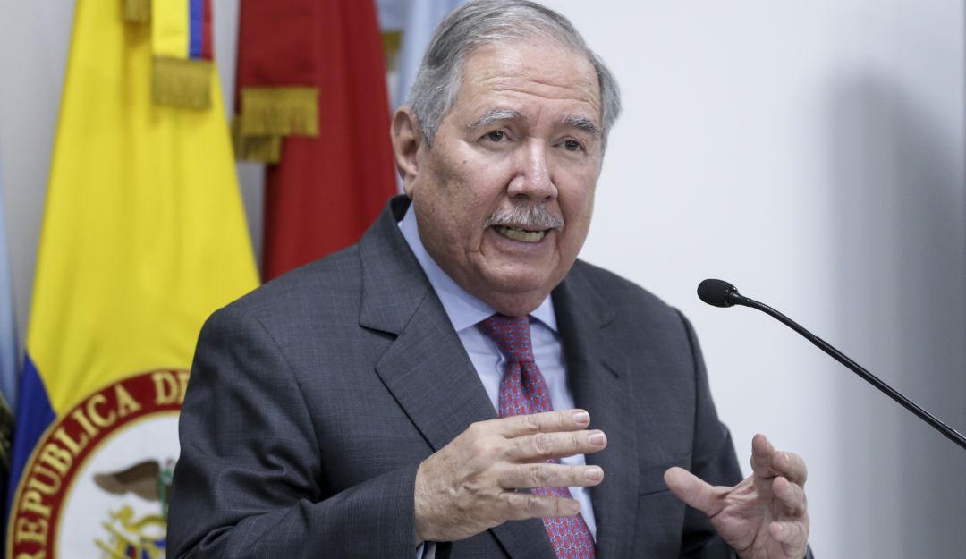 Ministro de defensa, Guillermo Botero