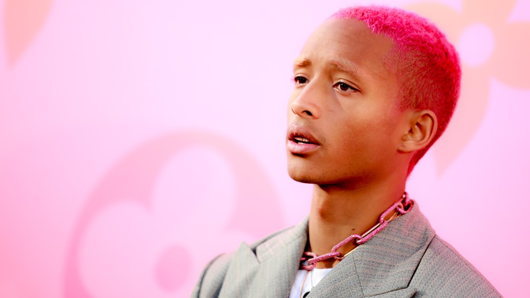 ¡Regaló comida! Así fue como Jaden Smith celebró su mayoría de edad