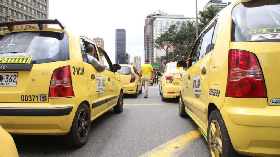 Más de 18 carros fueron dañados en movilizaciones de taxistas