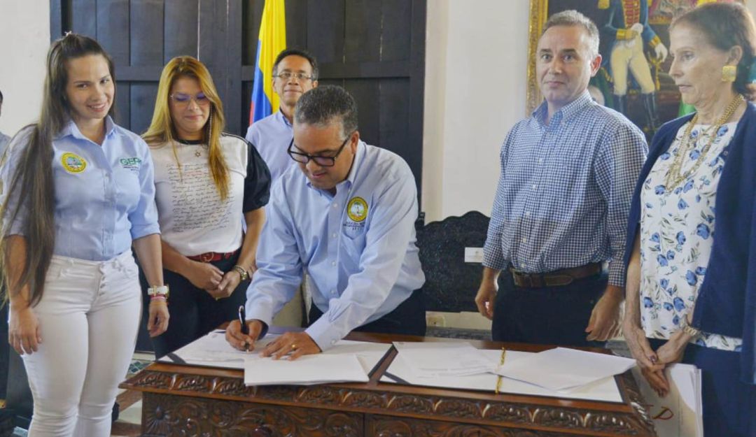 Recuperación parques zonas verdes Cartagena: Inician recuperación de 29 parques y zonas verdes en Cartagena