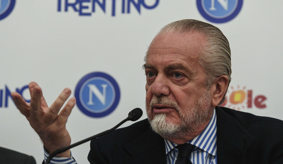 Presidente del Napoli, se pronunció sobre el fichaje de James