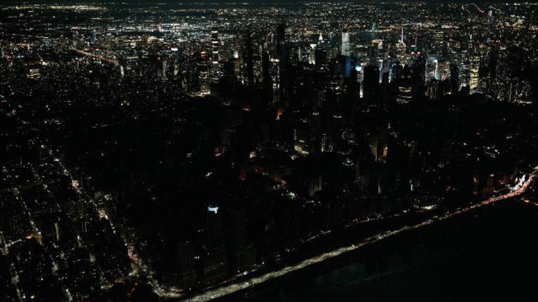 Apagón en Nueva York paralizó líneas de metro y afectó a 72 mil personas