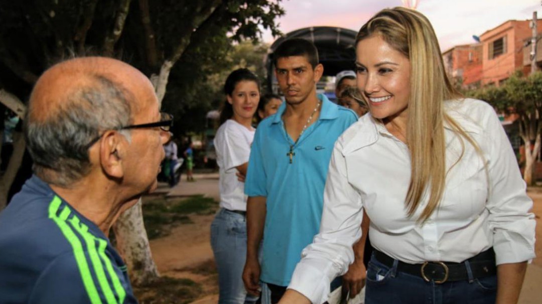 Liberales entregaron avales para alcaldías del área