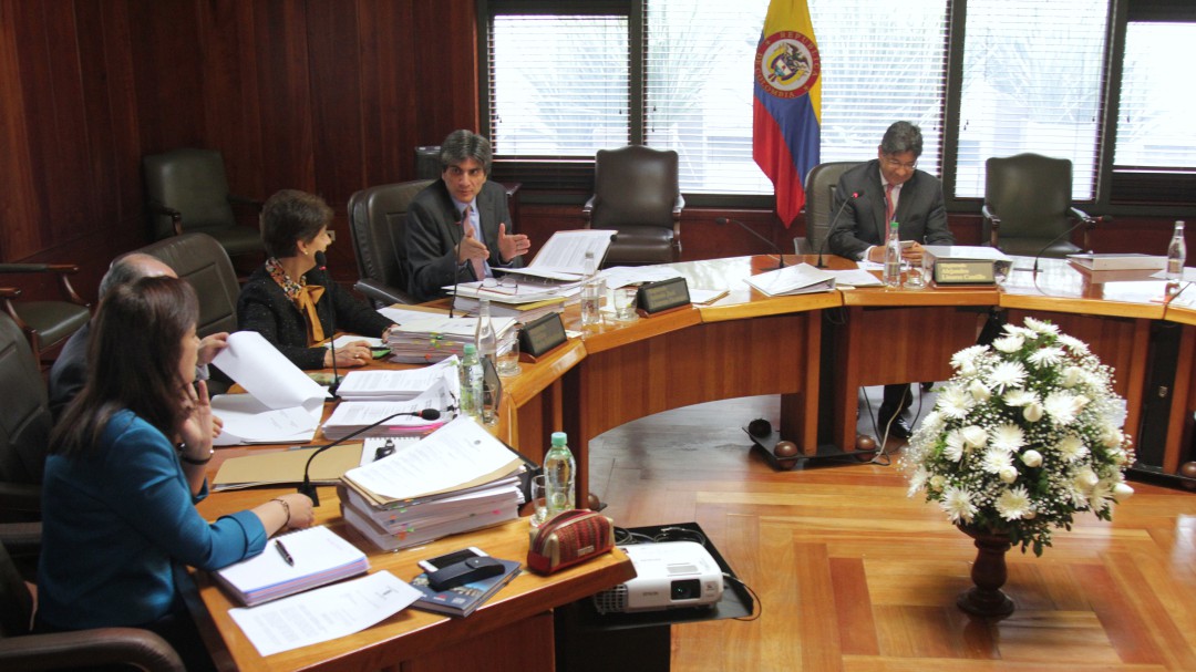 Corte pide a jueces evidenciar si empleadores usan contratos disfrazados
