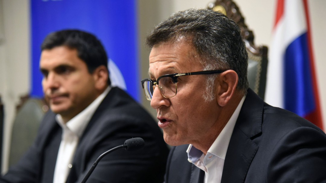 Juan Carlos Osorio no dejará Atlético Nacional