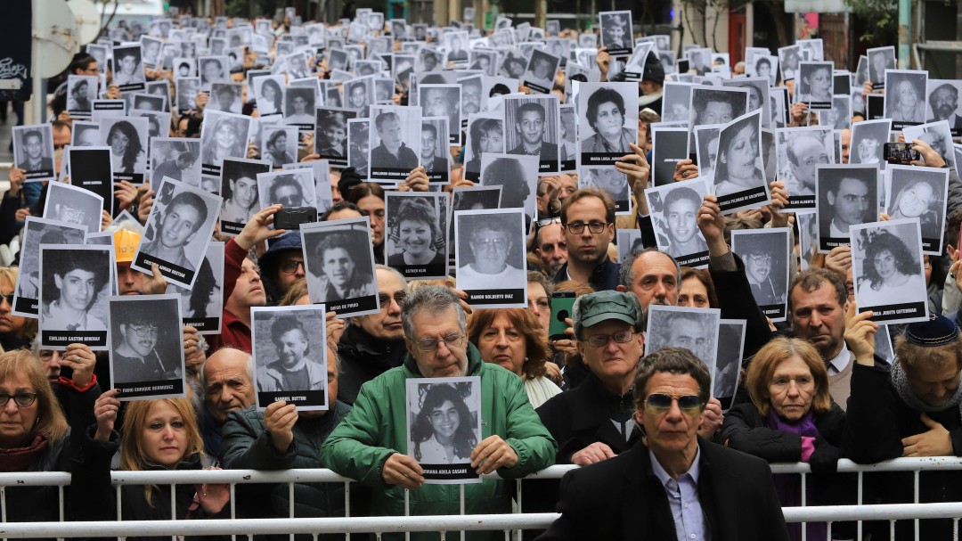 Argentina conmemora atentado al centro judío AMIA con reclamo de justicia