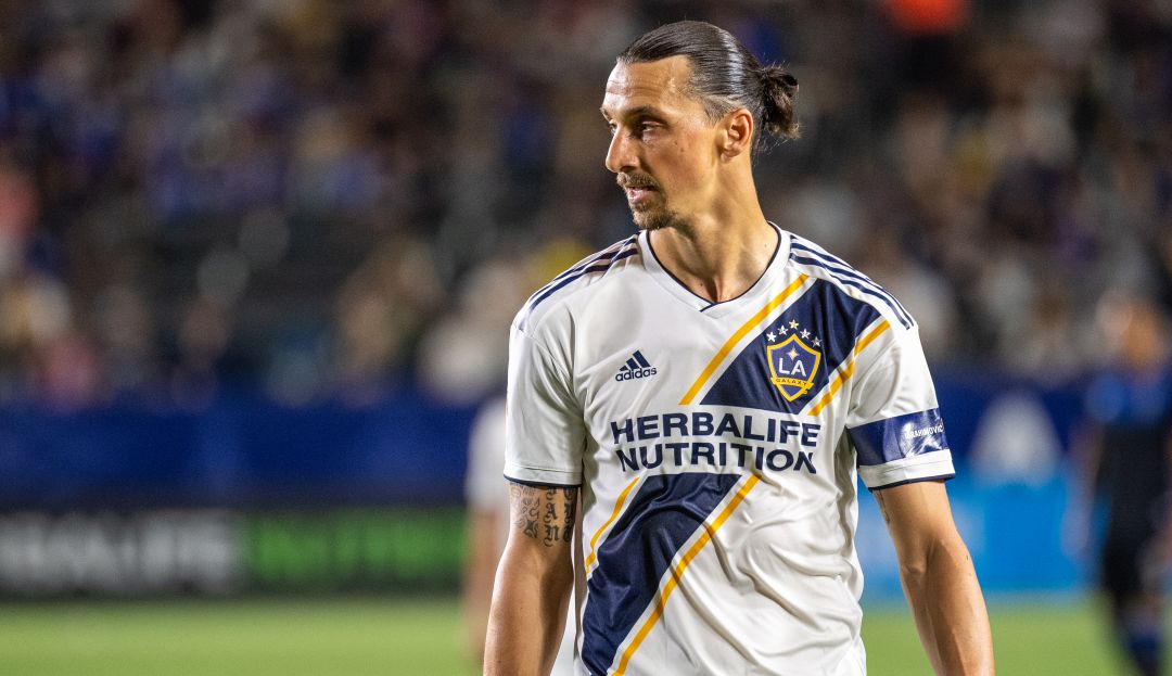 El Tráfico Los Ángeles: Ibrahimović"Rey de Los Ángeles" tras 'hat trick' en el clásico