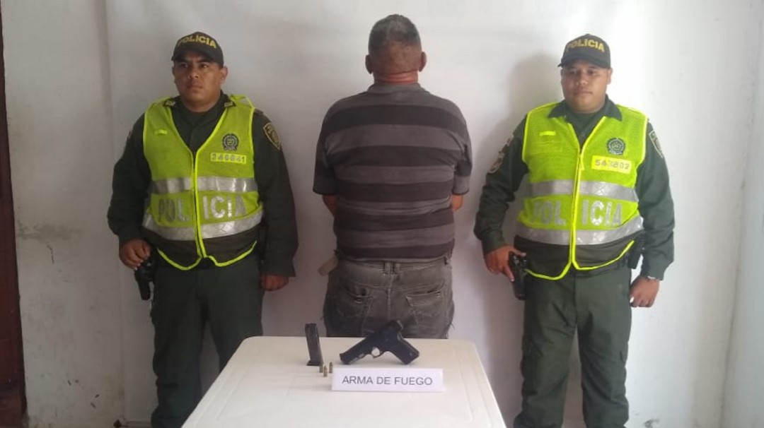 Capturan a hombre de 63 años con una pistola en Calamar, Bolívar