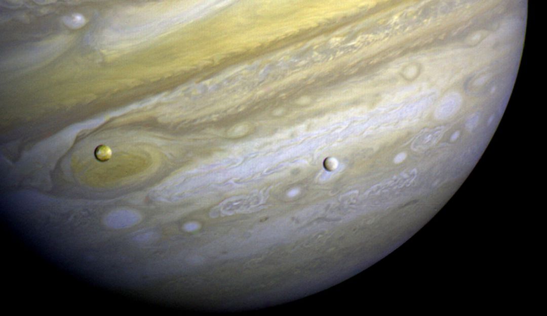 Hallan nuevo planeta cerca a la tierra: La NASA halla planeta que se encuentra rodeado por tres soles