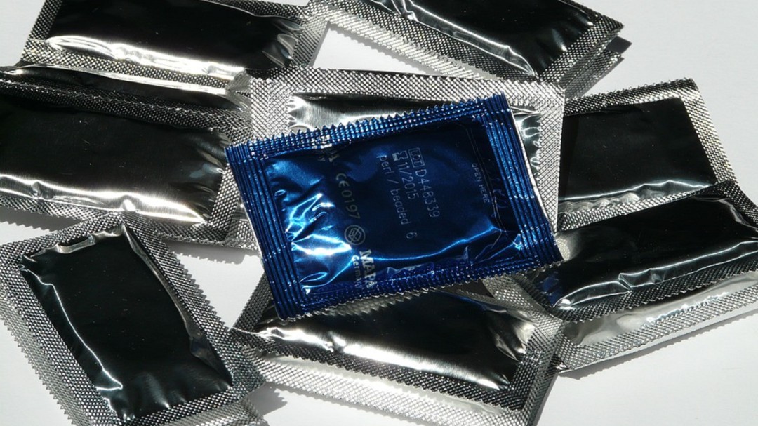 Las personas jóvenes no utilizan preservativo