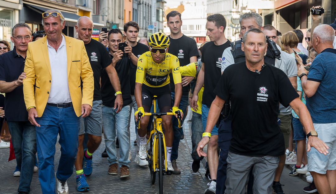 Campeón Egan Bernal: 24 horas después de su título en el Tour de Francia, Egan volvió a competir