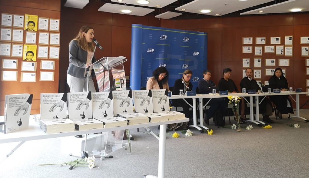 profesores, estudiantes y sindicalistas en la JEP