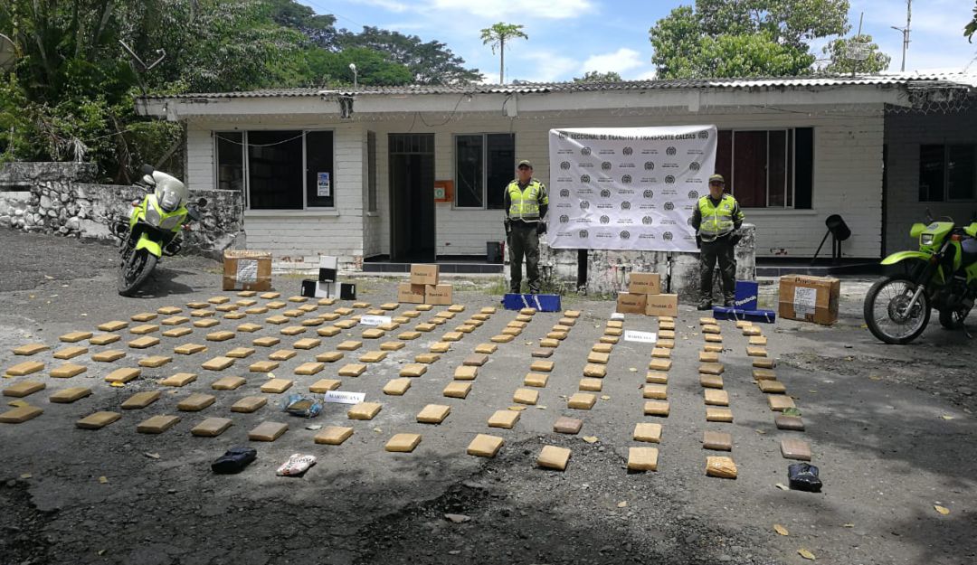 Encomienda de marihuana en cajas de zapatos