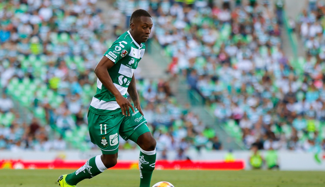 Marlos Moreno vuelve a un club de Europa