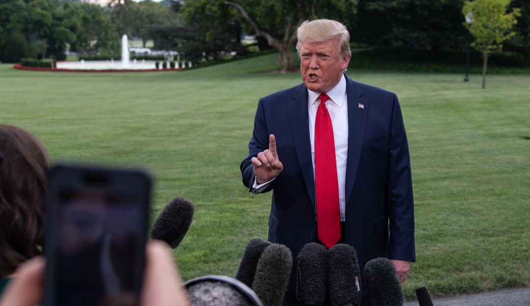 Petróleo cierra con fuerte caída tras anuncio de Trump sobre China
