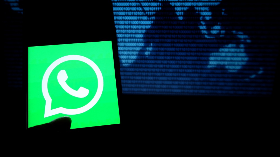 ¡Mi privacidad! Facebook quiere leer las conversaciones de WhasApp