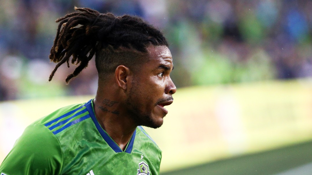 Roman Torres suspendido en la MLS por dopaje