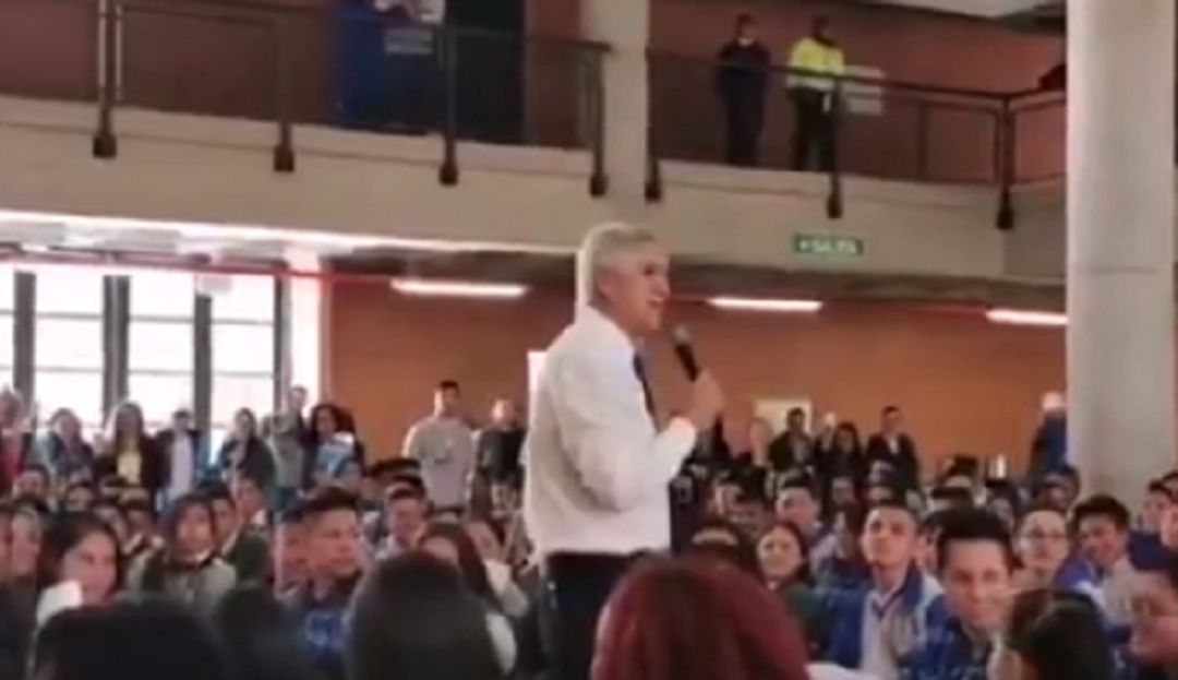 Peñalosa en colegio de Bosa