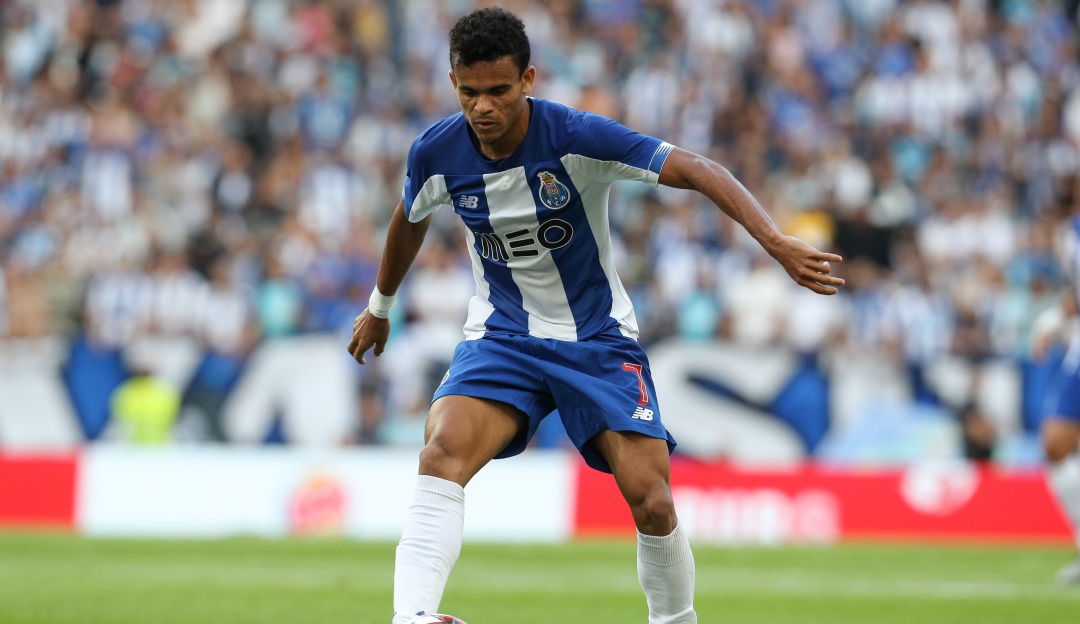 Triunfo del Porto con un colombiano en la cancha