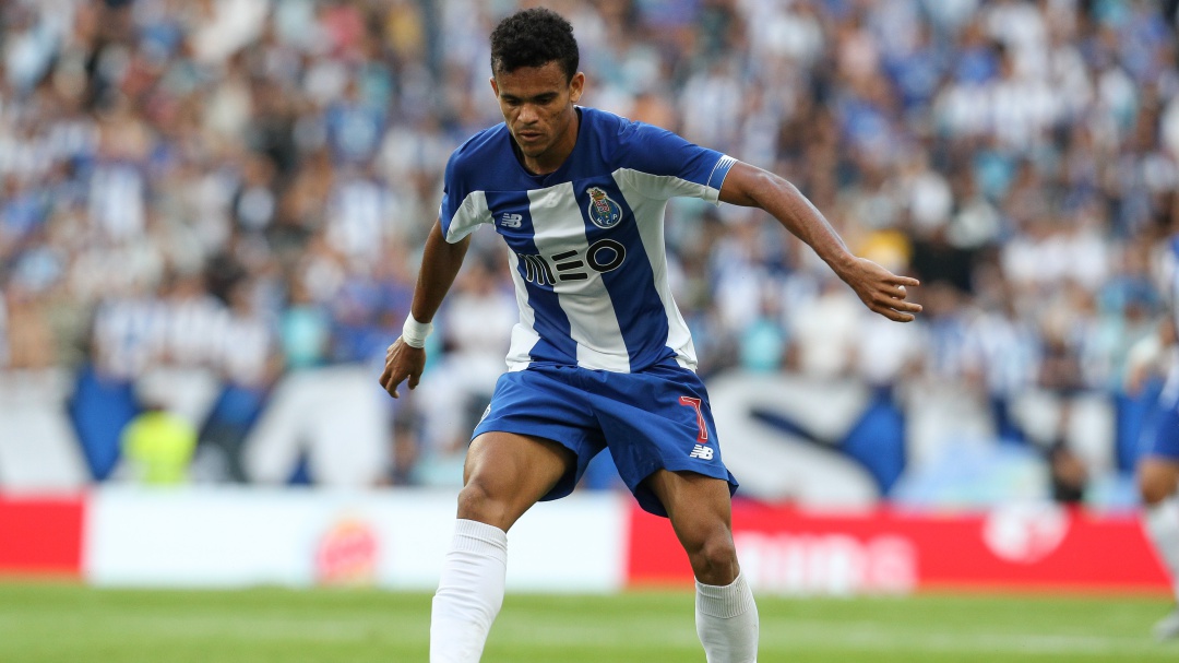 Triunfo del Porto con un colombiano en la cancha