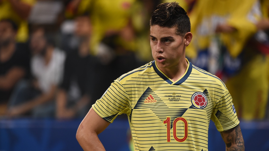 Presidente del Napoli prefiere un jugador más joven