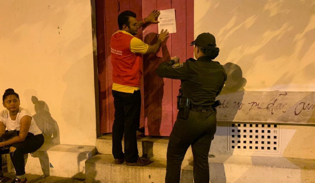 Suspensión actividad bar Centro Histórico Cartagena espacio público: Suspenden actividad de un bar en Cartagena por ocupar espacio público