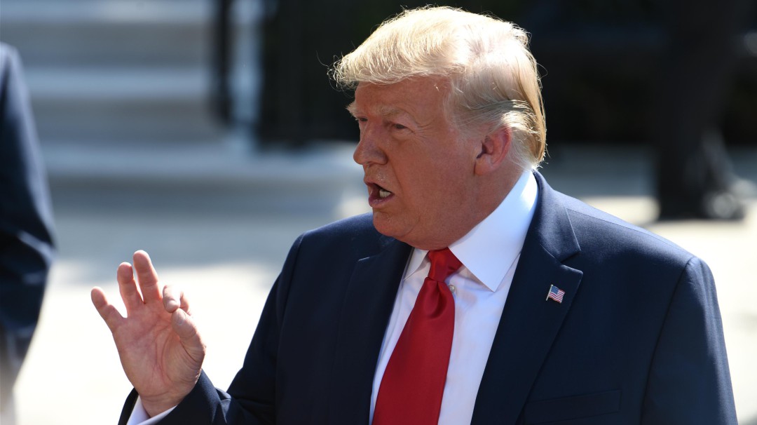 Gobierno de Trump anuncia regla que podría limitar la inmigración legal