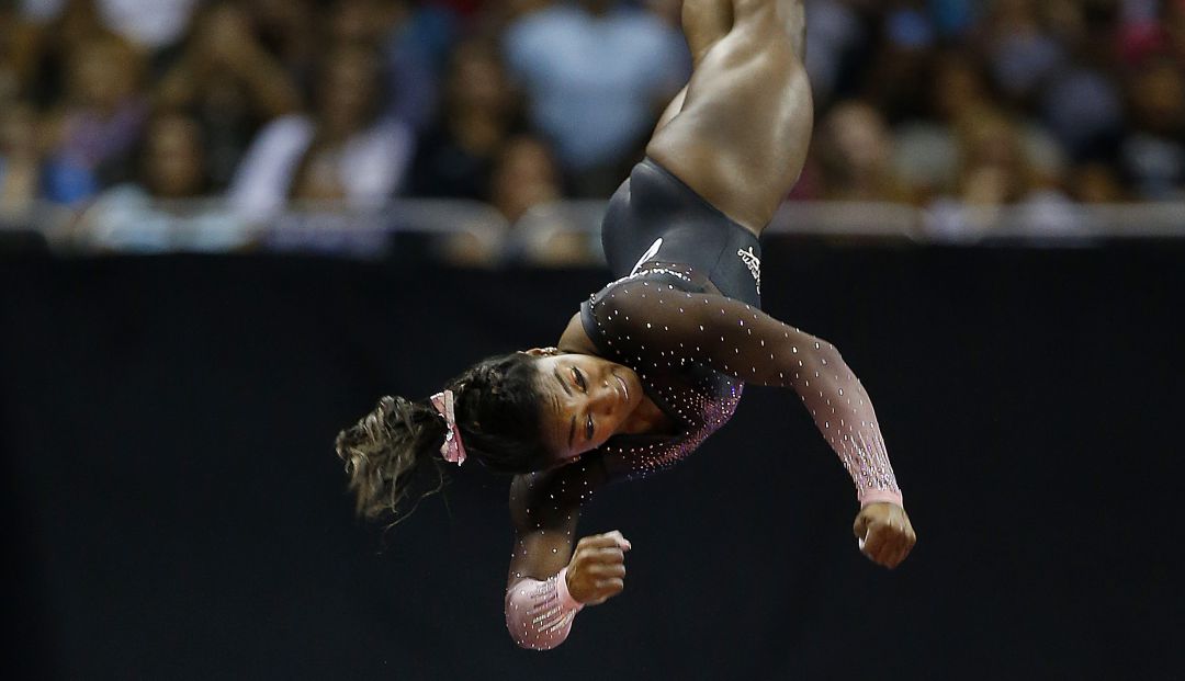 simone biles doble triple salto historico: El apoteósico doble triple salto de Simone Biles