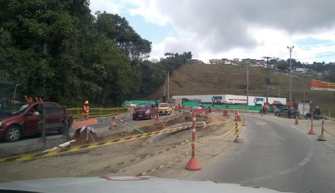 Obras avenida Kevin Àngel de Manizales
