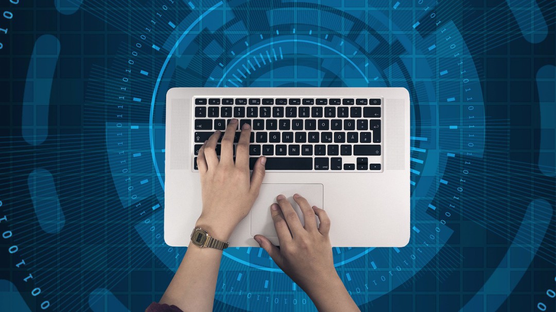 Daños a la salud mental en niñas estarían relacionados con el cyberacoso