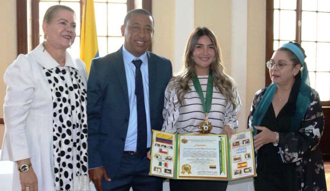 Nadia Blel: Senadora Nadia Blel es galardonada con la Medalla Verde Internacional