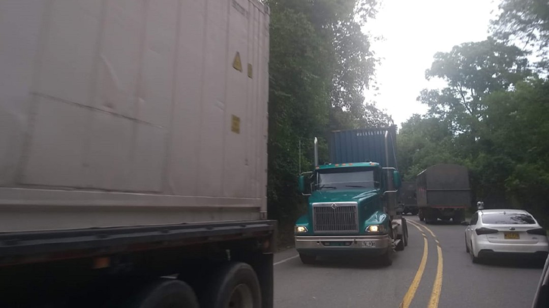 Transportadores programan protesta en varias zonas del país