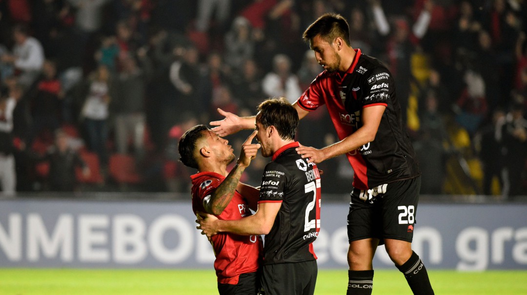 Morelo y Colón se clasifican a las 'semis' de la Sudamericana