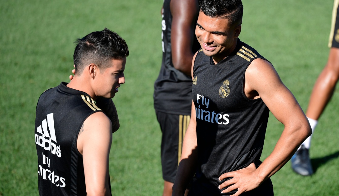 Zinedine Zidane James Rodríguez Real Madrid: Zidane: "Estoy contento de tener a James en la plantilla"