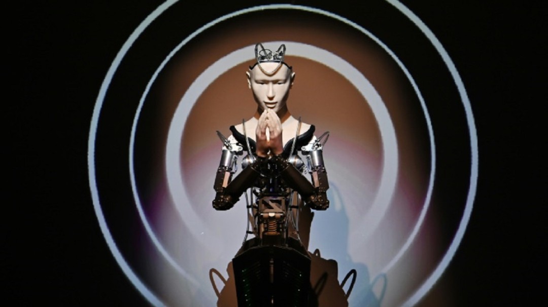¿Sacerdotes robots? Así podría ser el futuro de la religión