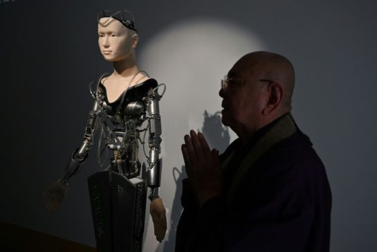 Androide budista en Japón, robot: ¿Sacerdotes robots? Así podría ser el futuro de la religión Androide budista en Japón, robot: ¿Sacerdotes robots? Así podría ser el futuro de la religión