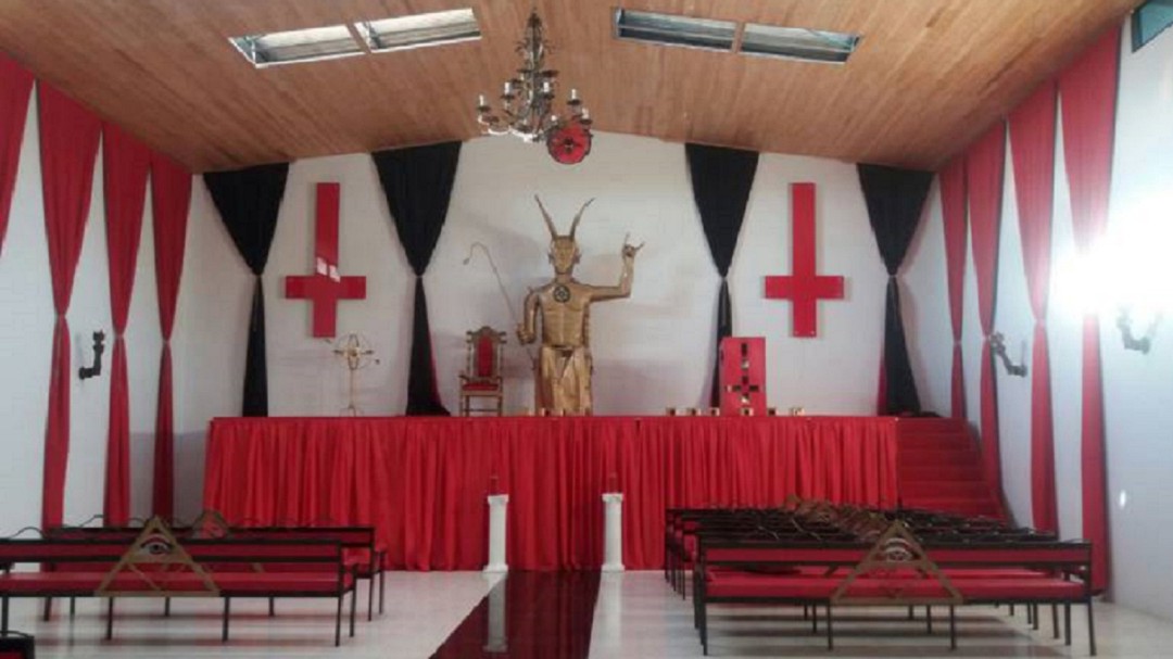 Con gobernadora ad hoc buscan cerrar la iglesia de Lucifer en Quindío