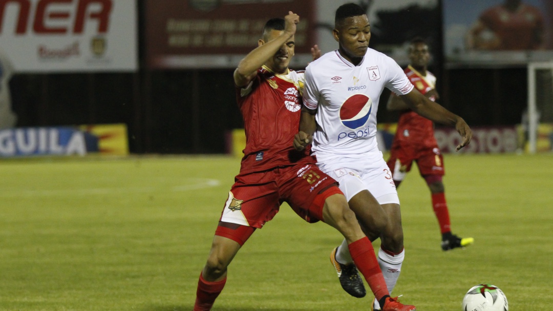 América, por el alsalto de la punta ante Rionegro