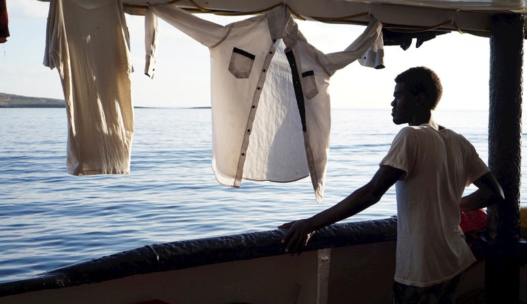 Open Arms: Francia se comprometió a acoger a 40 migrantes del barco "Open Arms"