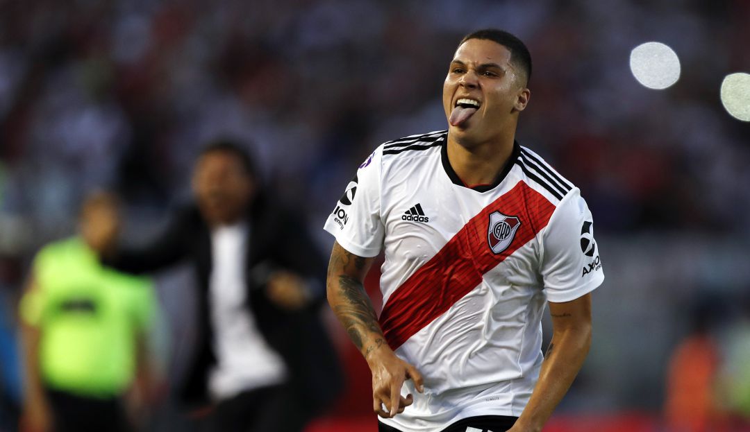 juan fernando quintero messi zlatan puskas: Juan Fernando Quintero va por el Puskas con su golazo a Racing