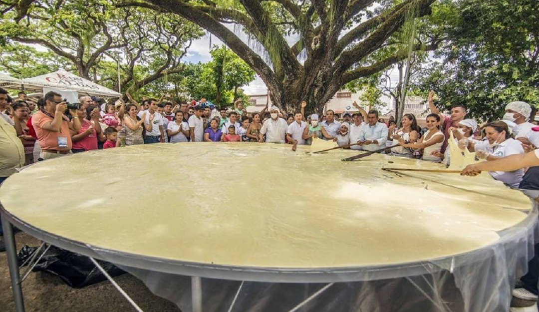 Quesillo en Yaguará: En Yaguará, Huila se realizó el quesillo más grande de país