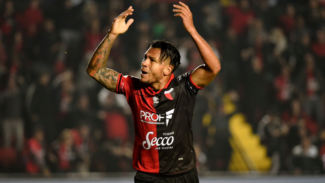 Wilson Morelo, gran figura en la victoria de Colón