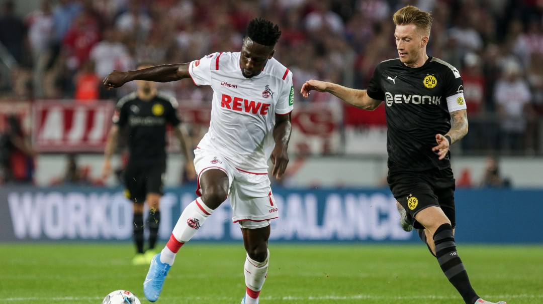 Achraf Akimi y Alcácer salvan el primer obstáculo del Borussia Dortmund