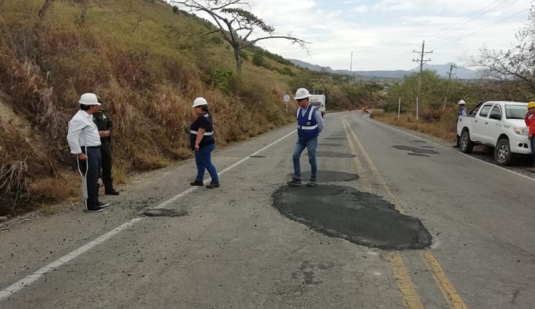 Minga ciudadana vía: Minga ciudadana para reparchar vía al sur