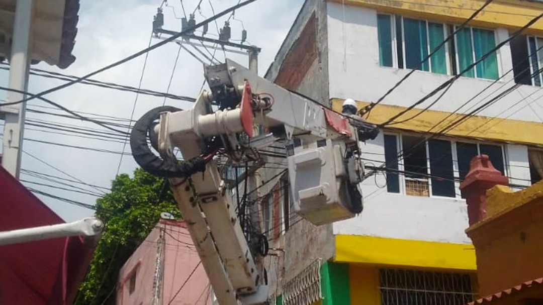 En Cartagena y poblaciones vecinas Electricaribe atiende daños por lluvias