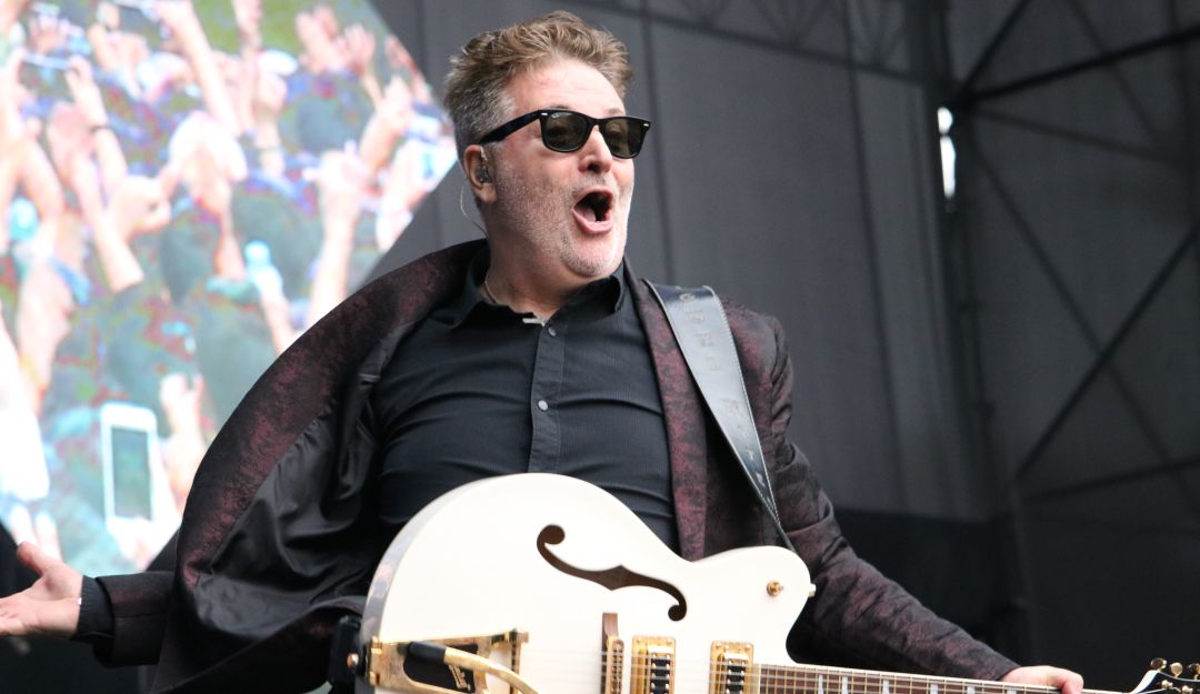 Carlos Vives Miguel Mateos: ¡De lujo! Miguel Mateos descrestó con su invitado en pleno concierto