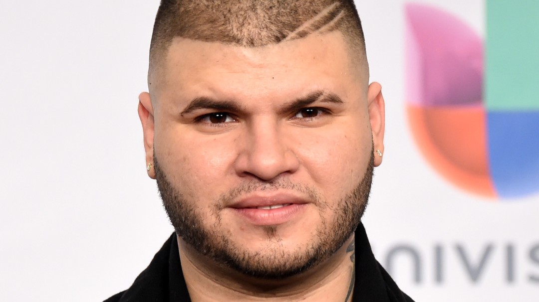 Farruko estrena en exclusiva por HBO "Farruko: en letra de otro"