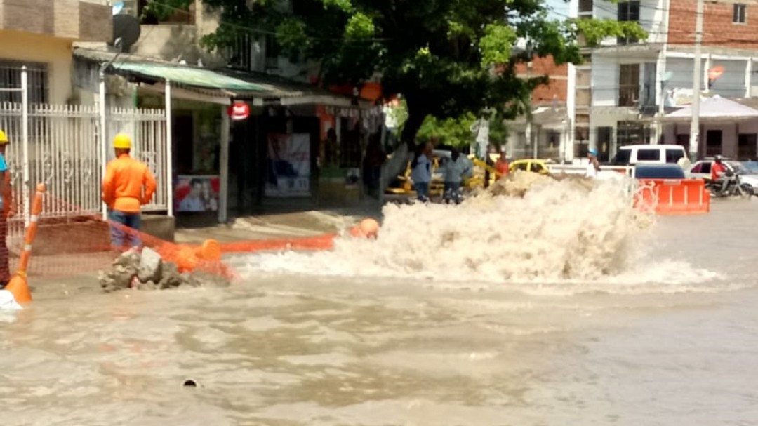 Zona norte de Cartagena, sin agua por daño en una tubería