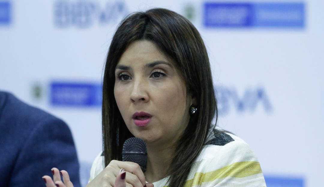 María Victoria Angulo ministra de Educación